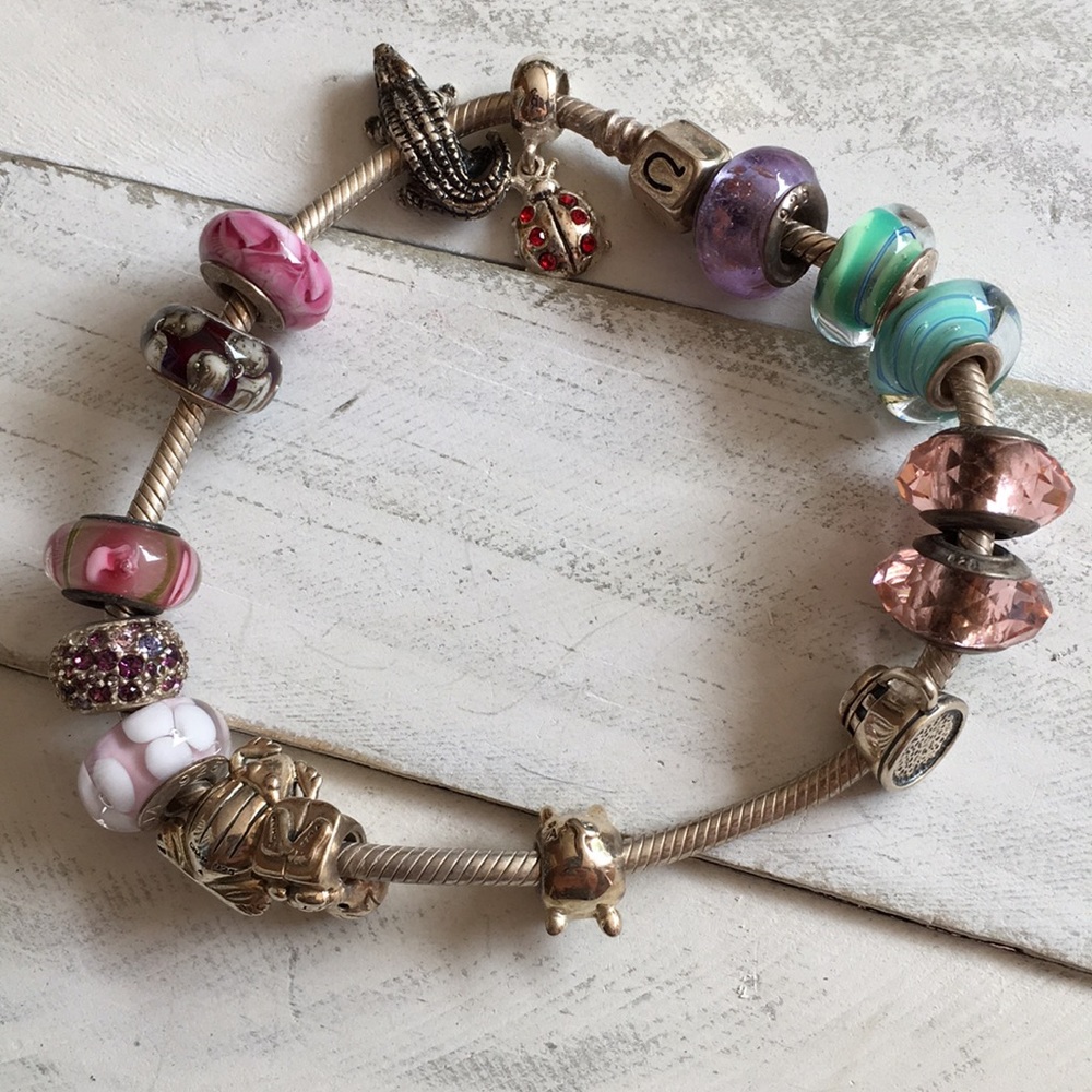 Chamilia bracelet with 925 sterling silver charms